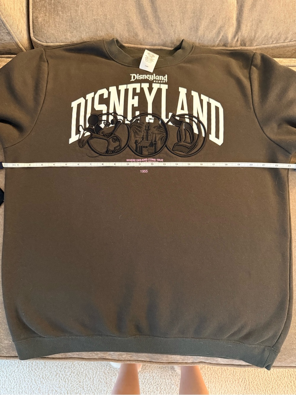 Disneyland Graphic Crew Sweatshirt - Picture 6 of 7